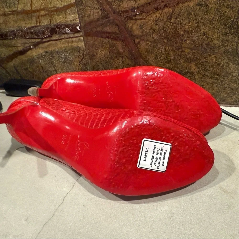 Christian Louboutin Snakeskin Animal Print Pumps - Picture 5 of 6